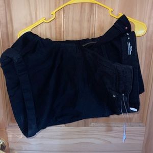 old navy black mid-rise shorts